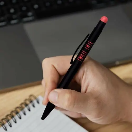 Długopis Metalowy Czarny - Czerwony - Damski, kolor czarny