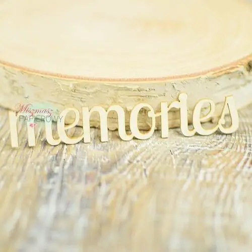 Napis 'memories' 2
