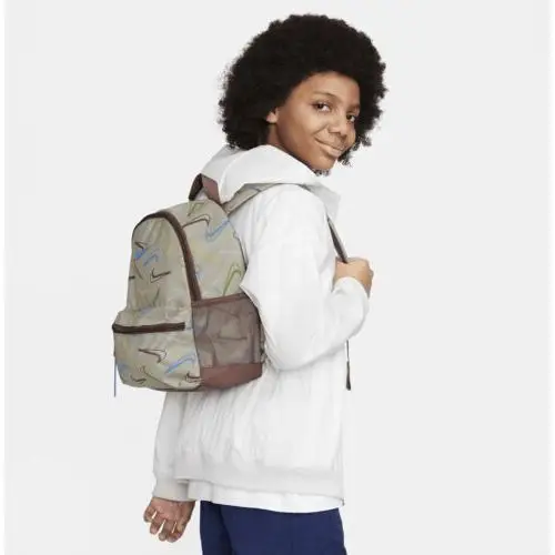 Nike Mały plecak dziecięcy brasilia jdi (11 l) - brązowy
